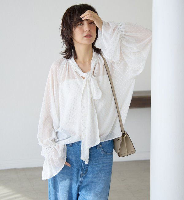  「【上品に華やぐ】フォイルドットボウタイブラウス」|シャツ・ブラウス|