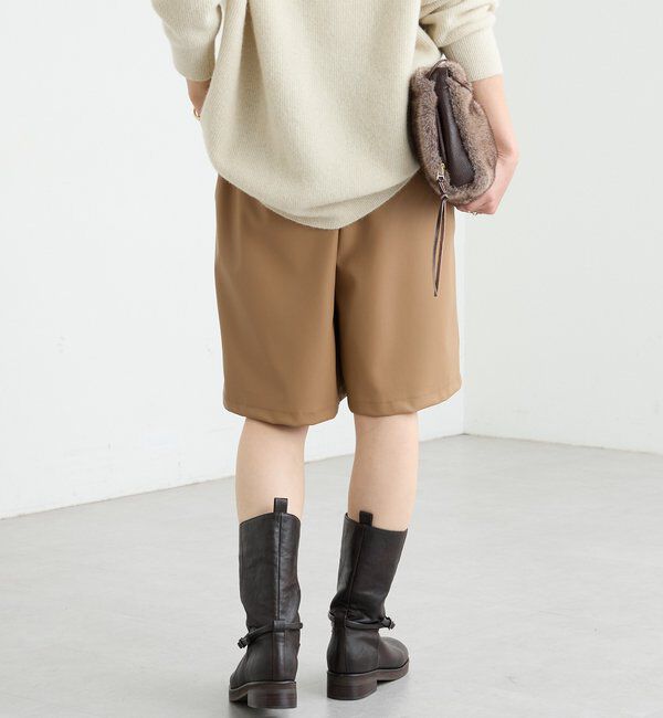  「【ハンサムな着こなしに】合皮ハーフパンツ」|チノ|