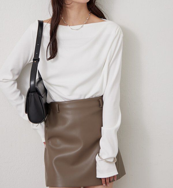  「チャーム付きオフショルリブロングTシャツ」|Tシャツ・カットソー|