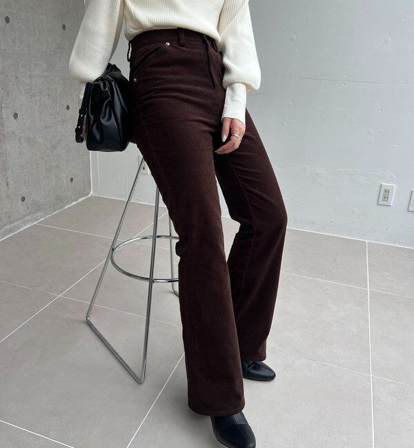  「【新色/レイヤード対応】コーデュロイフレアパンツ」|チノ|