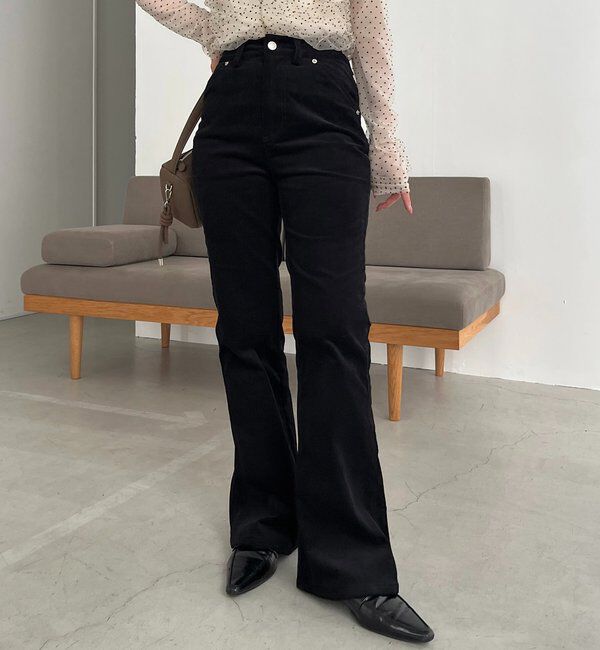  「【新色/レイヤード対応】コーデュロイフレアパンツ」|チノ|