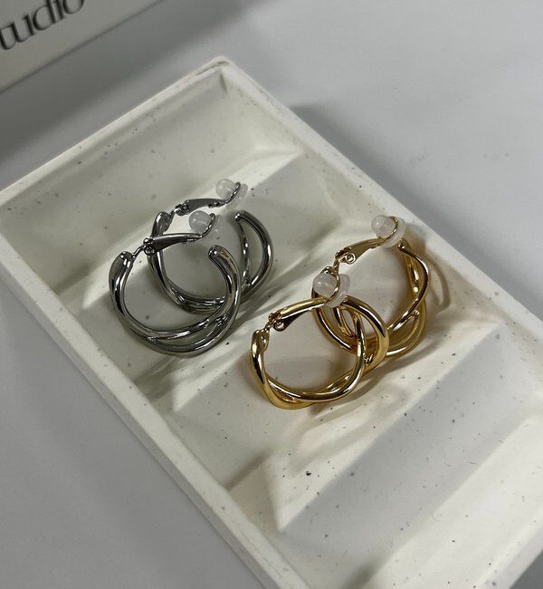  「〈GOLDY/ゴールディ〉ツイストフープイヤリング」|リング|