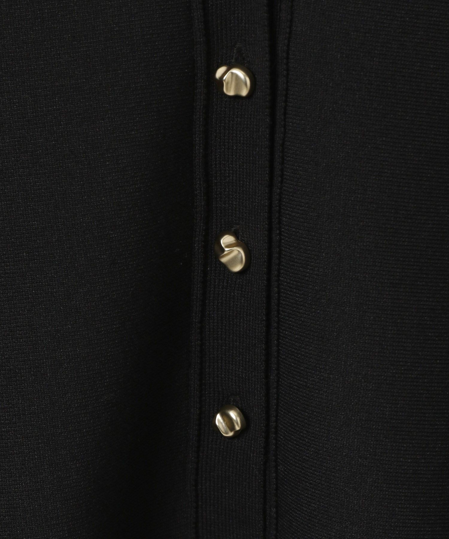 A part by 「メタルボタンスポンジVカーディガン」|ニット・セーター|