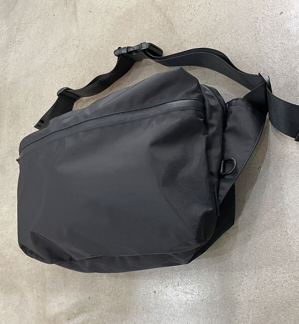 ABAHOUSE「【NoiR / ノアール】レインカバー付き PC対応 撥水 メッセンジャーバッグ」|ショルダー・メッセンジャー|