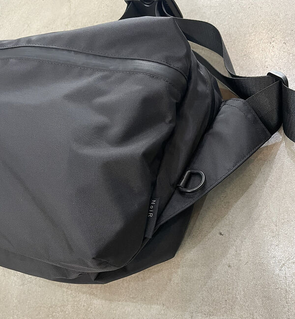 ABAHOUSE「【NoiR / ノアール】レインカバー付き PC対応 撥水 メッセンジャーバッグ」|ショルダー・メッセンジャー|