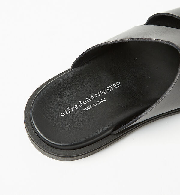 alfredoBANNISTER「レザー バックル サンダル」|サンダル|