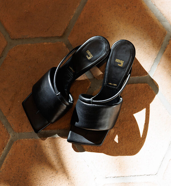 Rouge vif「【HENRI EN VARGO/ヘンリ エン ヴァーゴ】HAZEL ミュールサン」|サンダル|