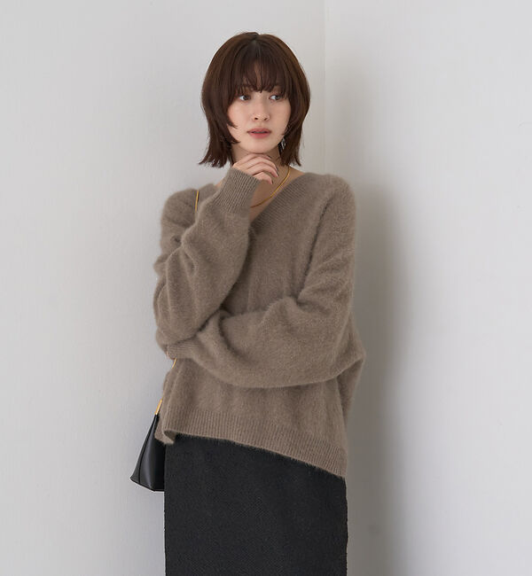 Rouge vif「フォックスウールVネックスリットニットプルオーバー」|ニット・セーター|