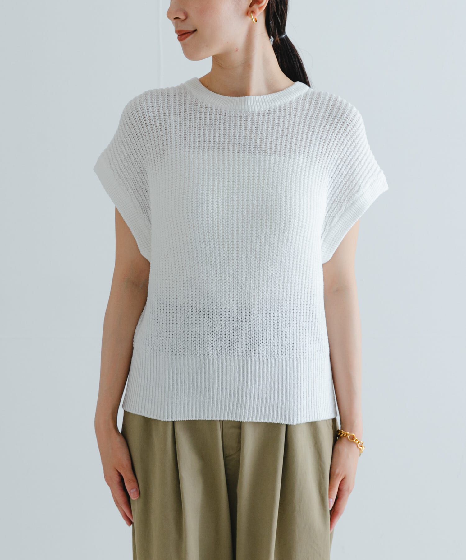 URBAN RESEARCH「ペーパーヤーンフレンチスリーブニット」|ベスト・ジレ|