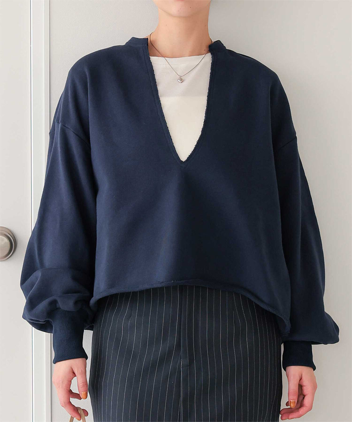 titivate「深Vネックスウェットプルオーバー」|スウェット・ジャージ|ネイビー