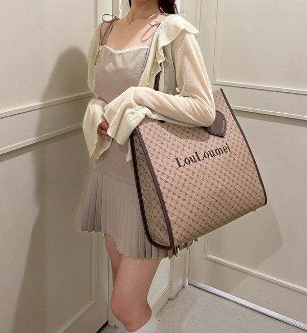  「【LouLoumei】ハートチャーム付きトートバッグ／推し活にも／自立可能」|トートバッグ|