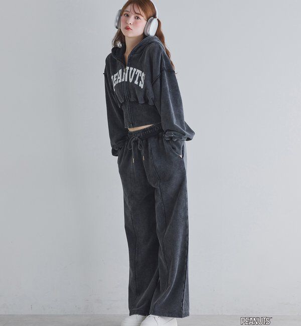  「【PEANUTSコラボ】スヌーピー刺繍入りパーカー」|パーカー|