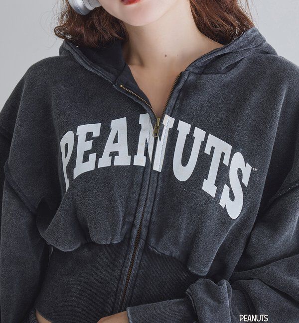  「【PEANUTSコラボ】スヌーピー刺繍入りパーカー」|パーカー|