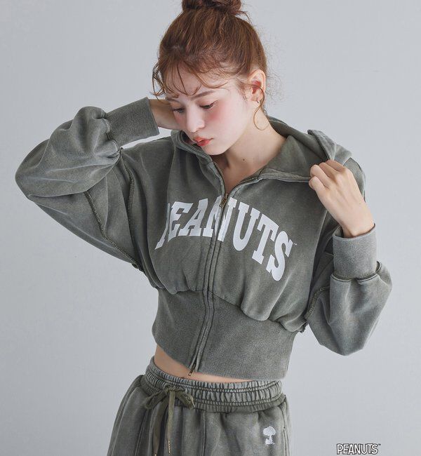  「【PEANUTSコラボ】スヌーピー刺繍入りパーカー」|パーカー|カーキ