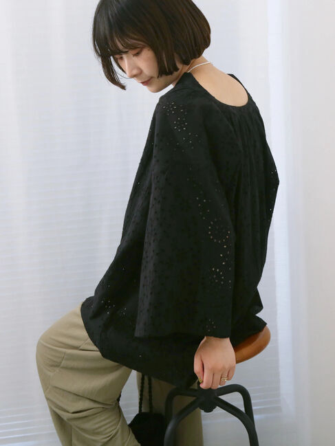 Samansa Mos2 blue「【Made in India】タッセル付ギャザーレースブラウス」|シャツ・ブラウス|ブラック