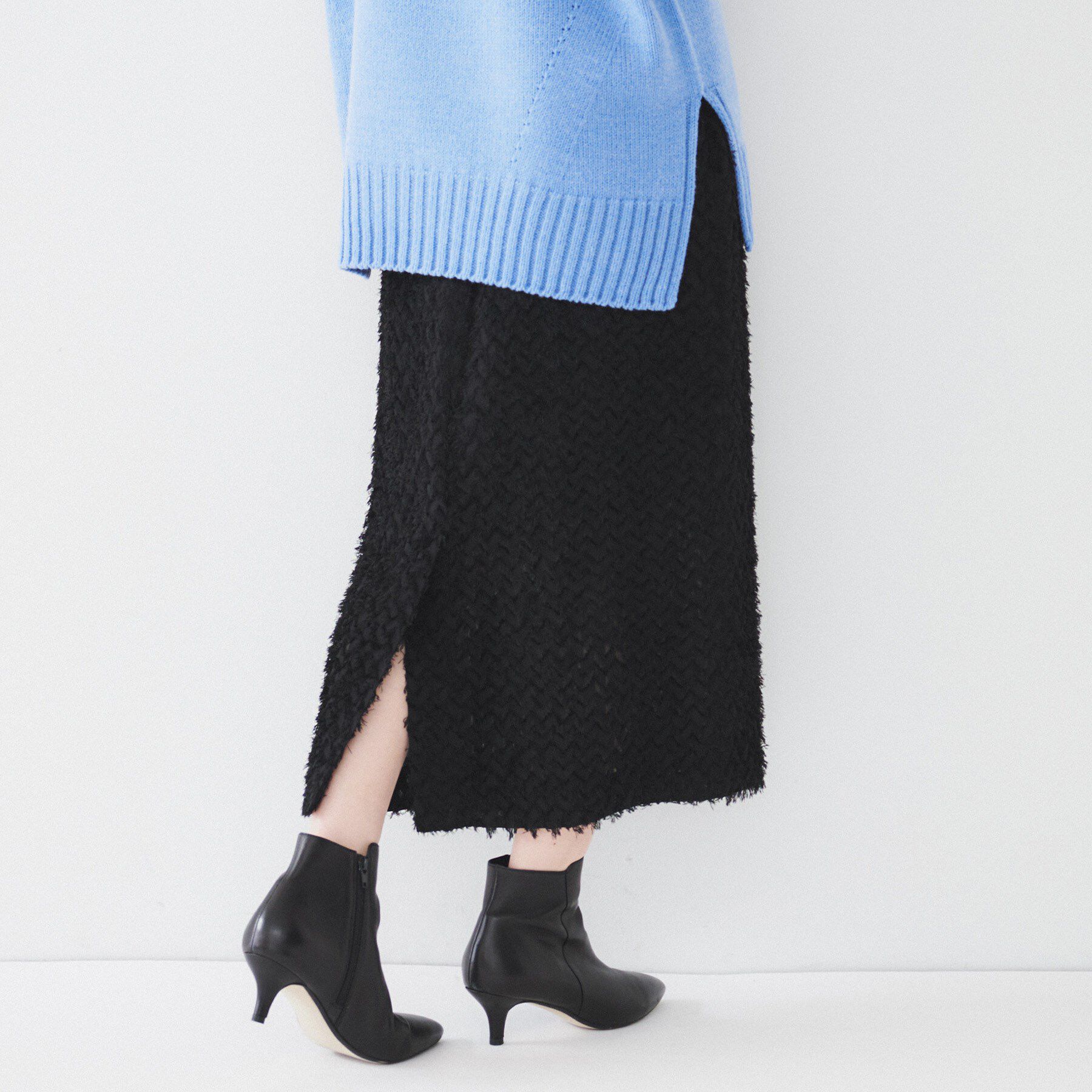 UNTITLED「【洗える/後ろウエストゴム】カットジャカード ナロースカート」|スカート|