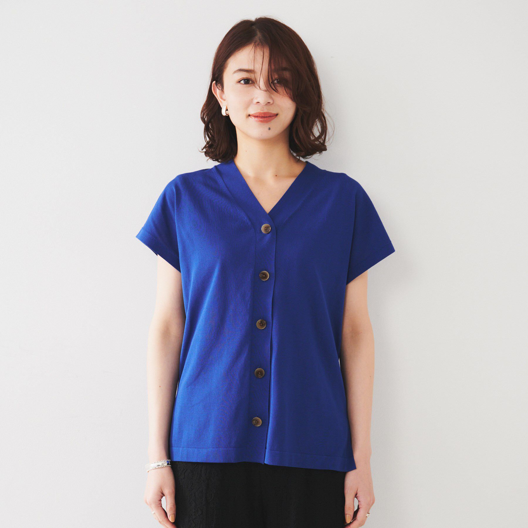 UNTITLED「【体型カバー/ジレ風/前開き】Vネックニット」|ニット・セーター|