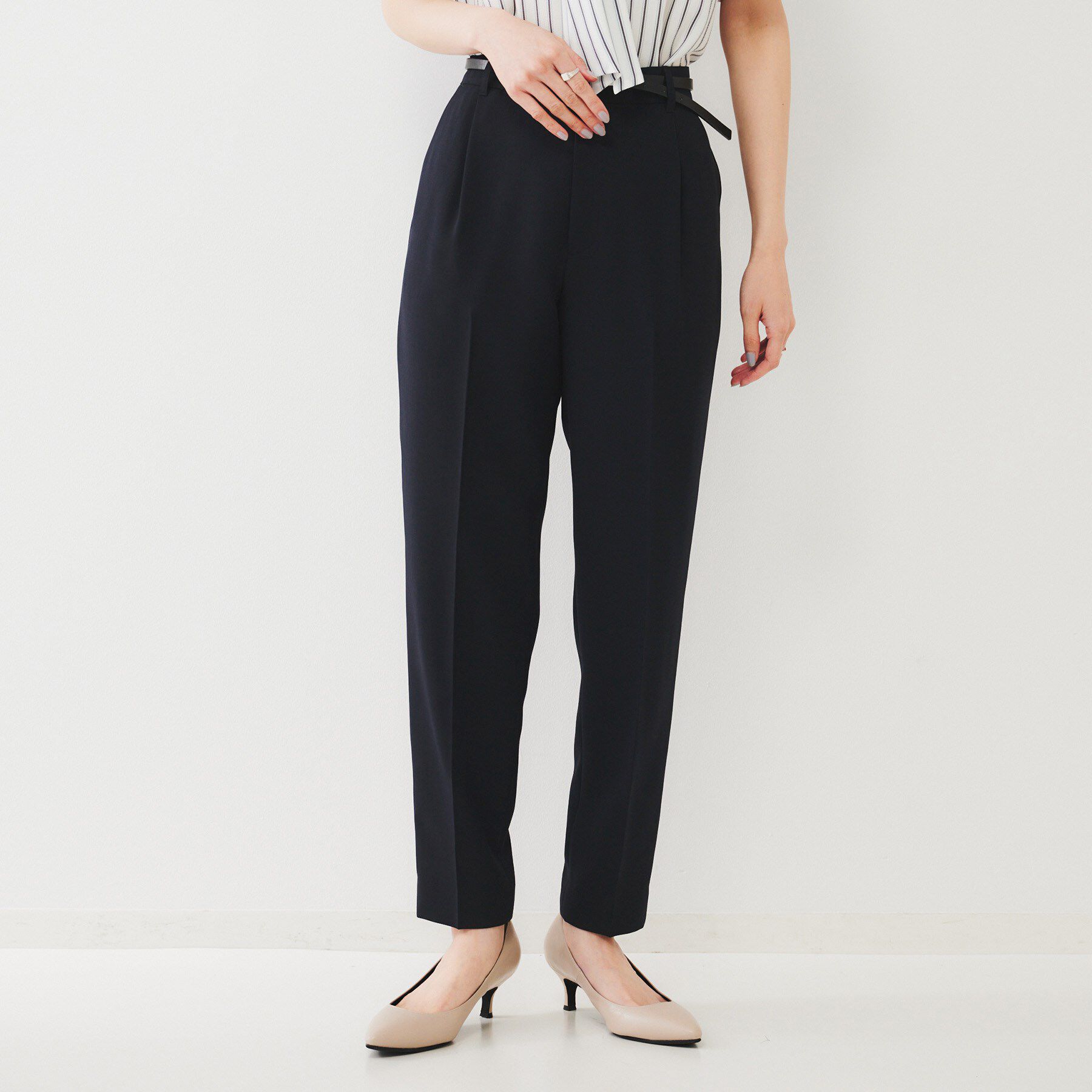 UNTITLED「【通勤スーツ】ライトウェイト テーパードパンツ」|その他|