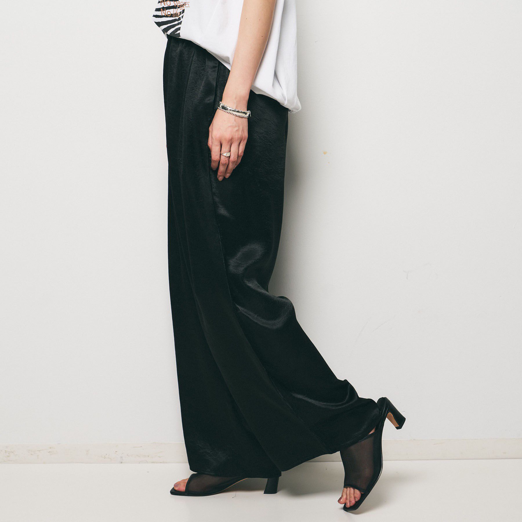 UNTITLED「【GREY CHORD】LISA（リサ）サテンワイドパンツ」|その他|