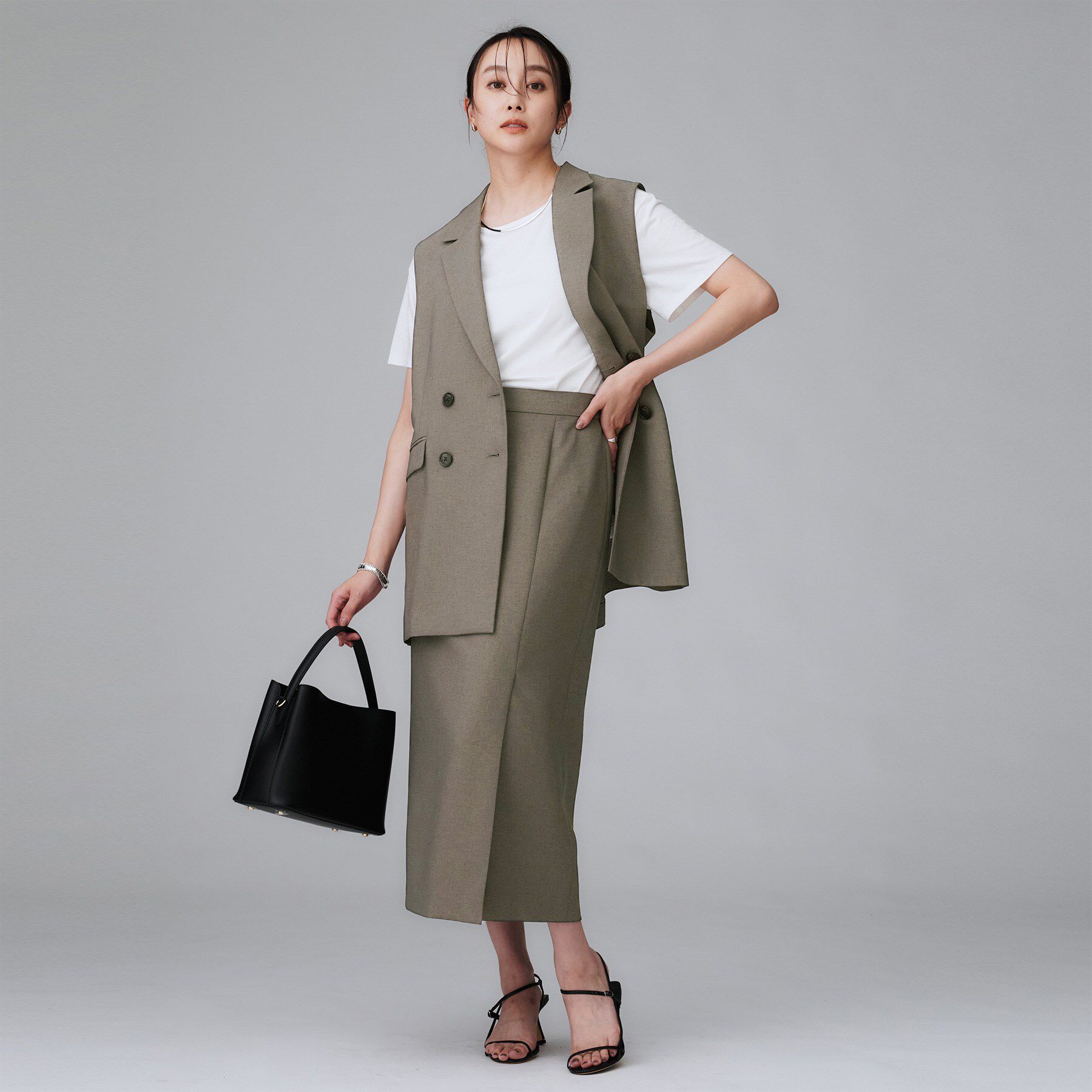 UNTITLED「【セットアップ可/洗える】スラブテーラードカラージレ」|ベスト・ジレ|