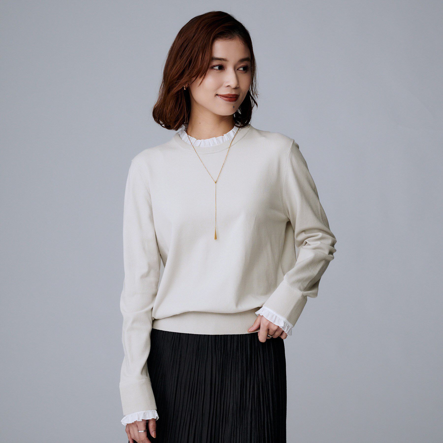 UNTITLED「【フリル取り外し可/きれいめエレガント】フリルシャツレイヤード風ニット」|ニット・セーター|