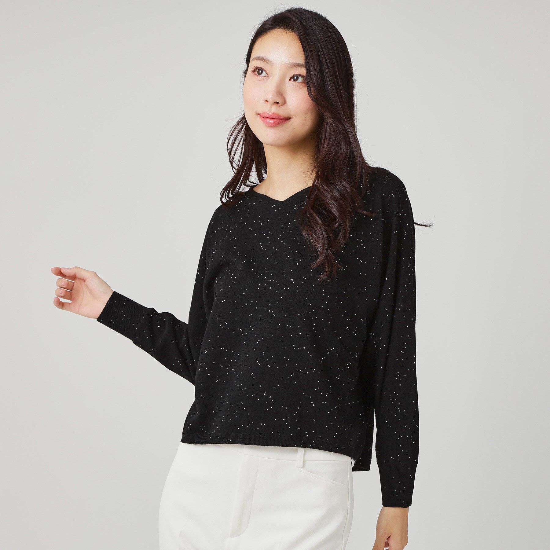 COUP DE CHANCE「【手洗い可】スパンコール入りニットトップス」|ニット・セーター|ブラック(019)