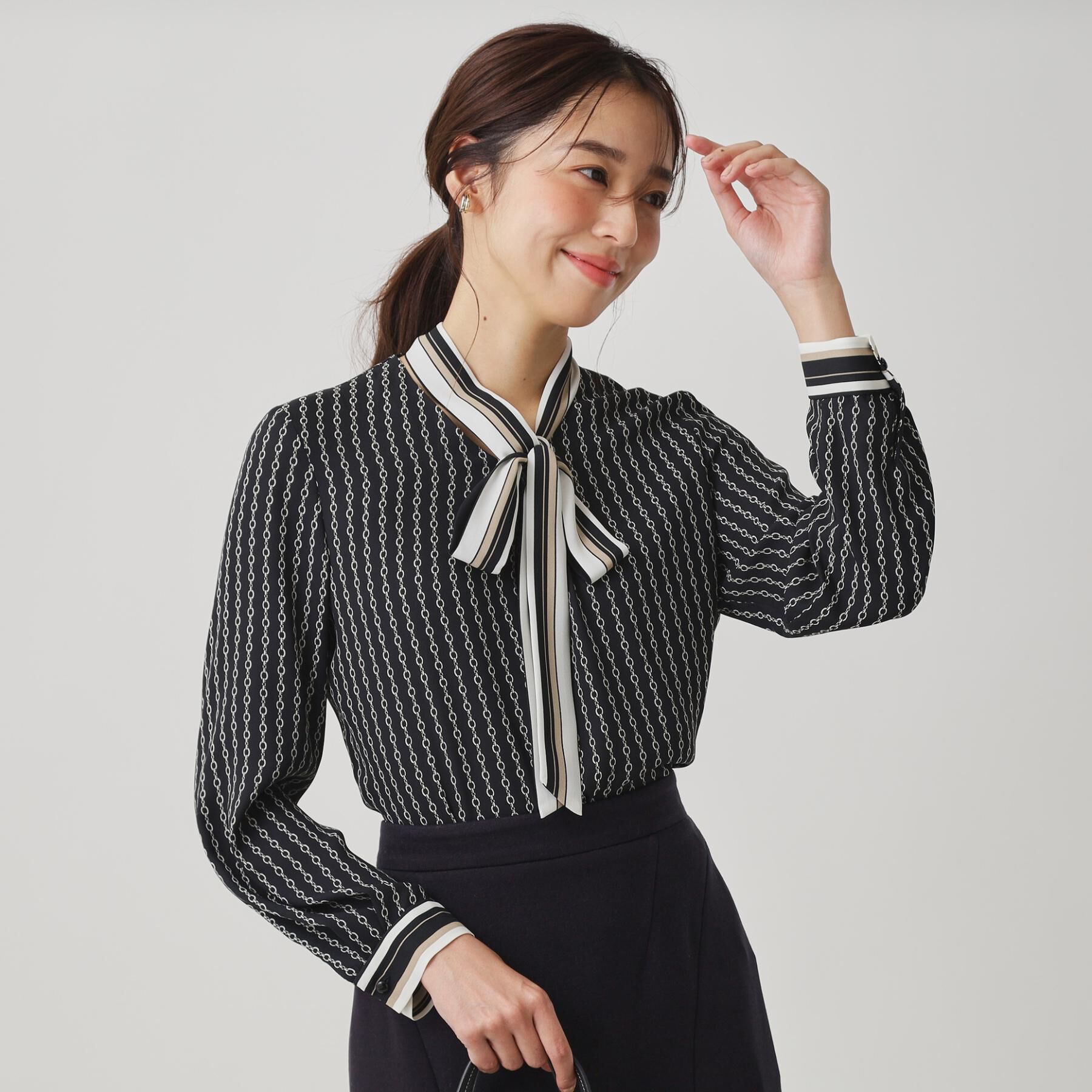 COUP DE CHANCE「【手洗い可／日本製】チェーン柄ブラウス」|シャツ・ブラウス|