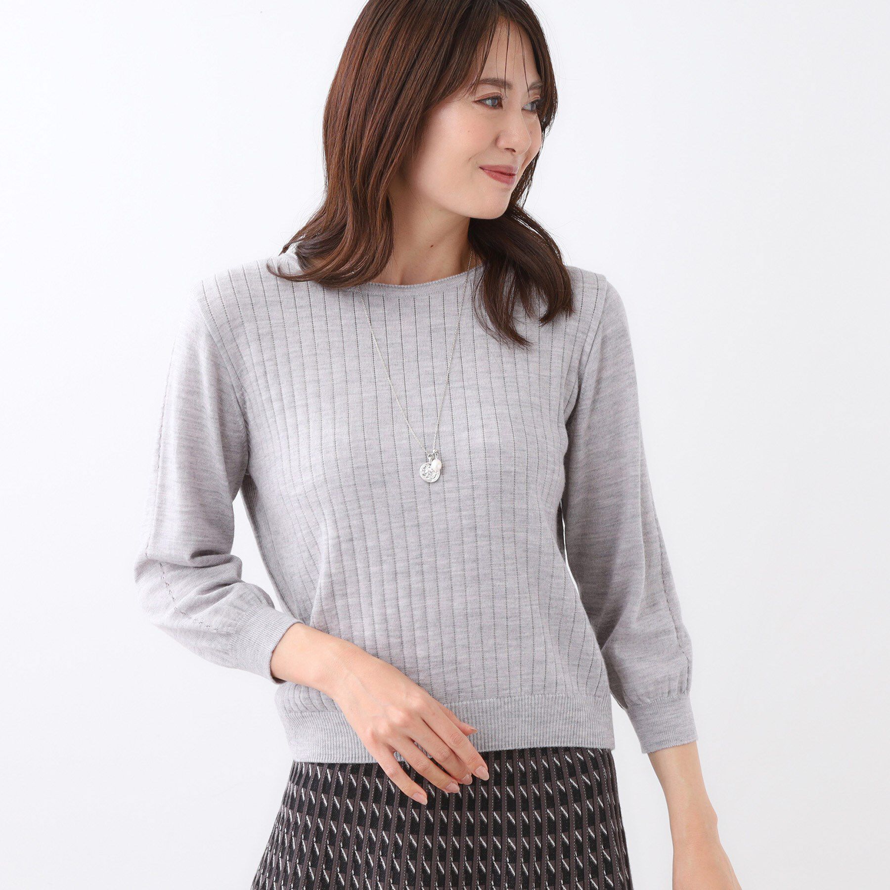 Reflect「【WEB先行カラーあり／インナーにおすすめ◎／アンサンブル可】すっきり見え縦編み柄ニット」|ニット・セーター|