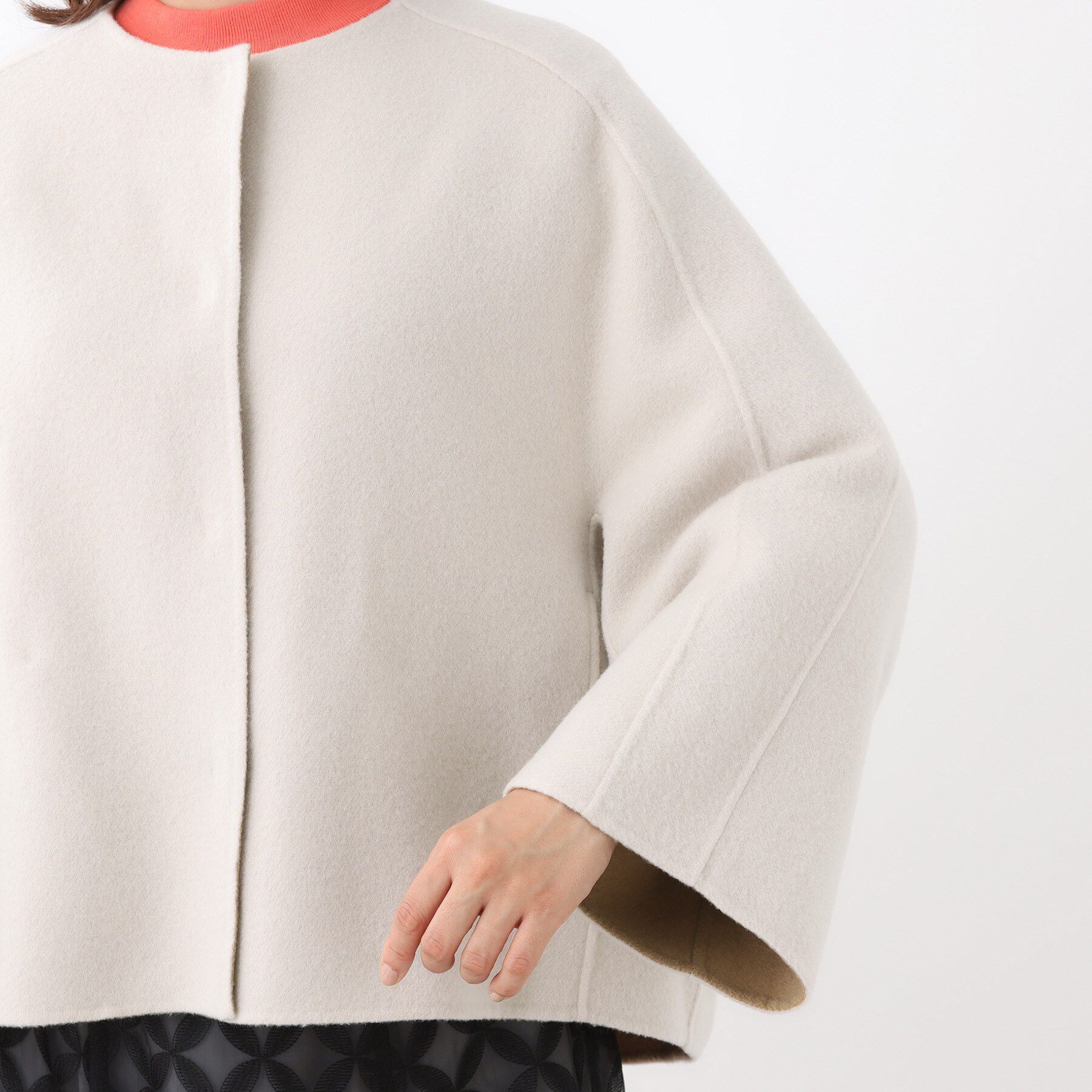 Reflect「リバー仕立てショートコート」|ノーカラーコート|