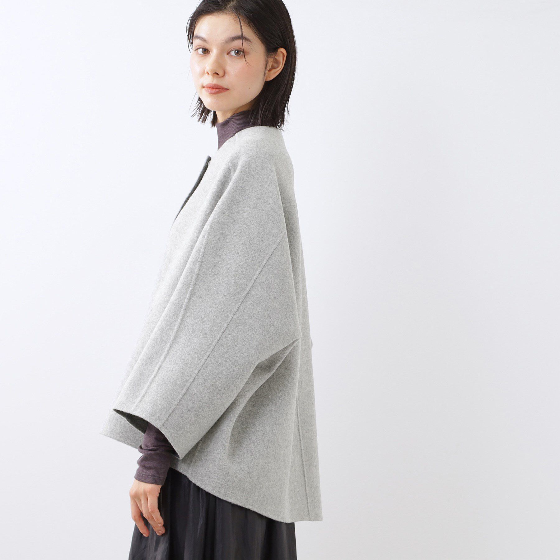 Reflect「リバー仕立てショートコート」|ノーカラーコート|