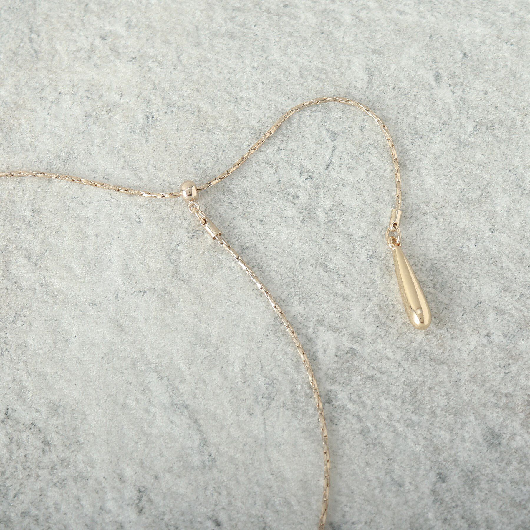 grove「オーバルメタルラインスライドネックレス」|ネックレス|