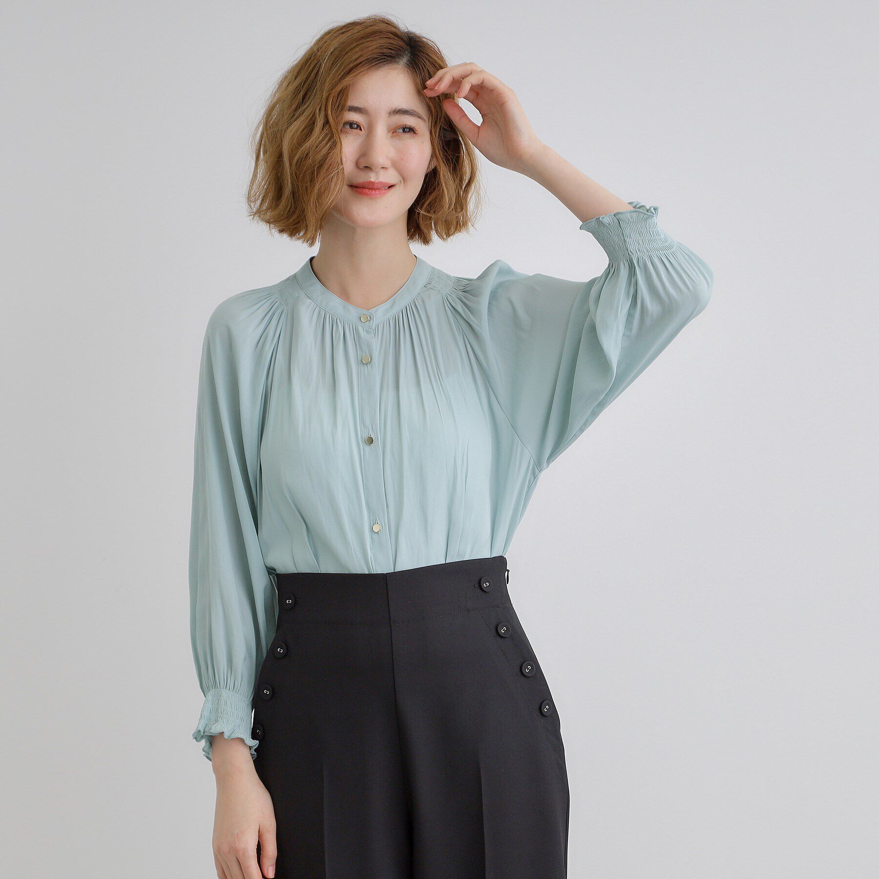 grove「【デイリーから特別な日まで】華やかさを纏うヴィンテージサテンブラウス」|シャツ・ブラウス|