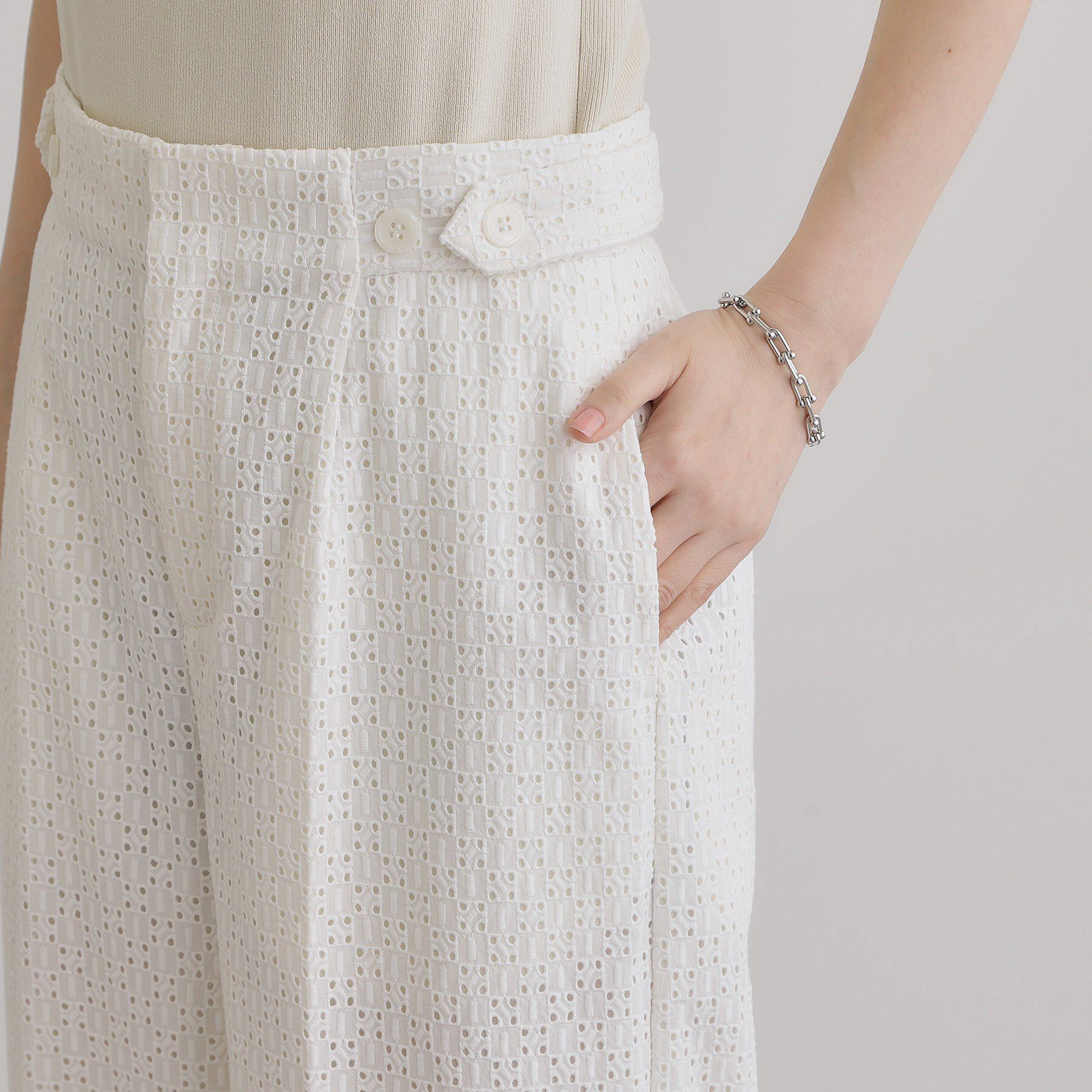 grove「【レースの透け感が軽やか】エンブロイダリーレースワイドパンツ」|その他|