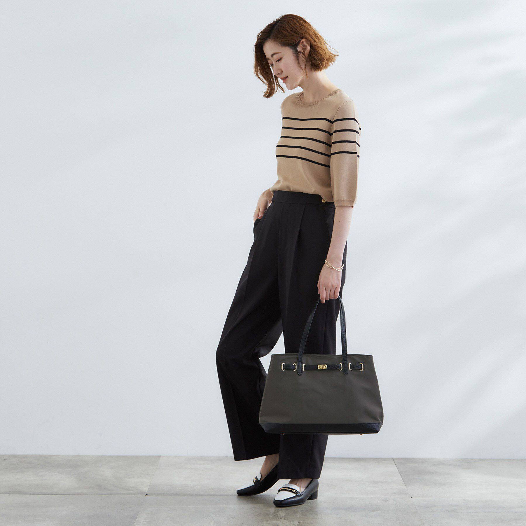 grove「【撥水・軽量】ベルトナイロンコンビA4トート」|トートバッグ|