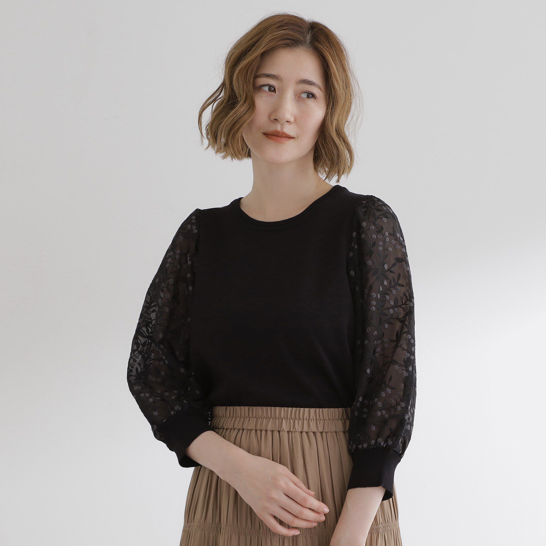 grove「【二の腕カバー】繊細さと上品さをまとう袖刺繍プルオーバーニット」|ニット・セーター|