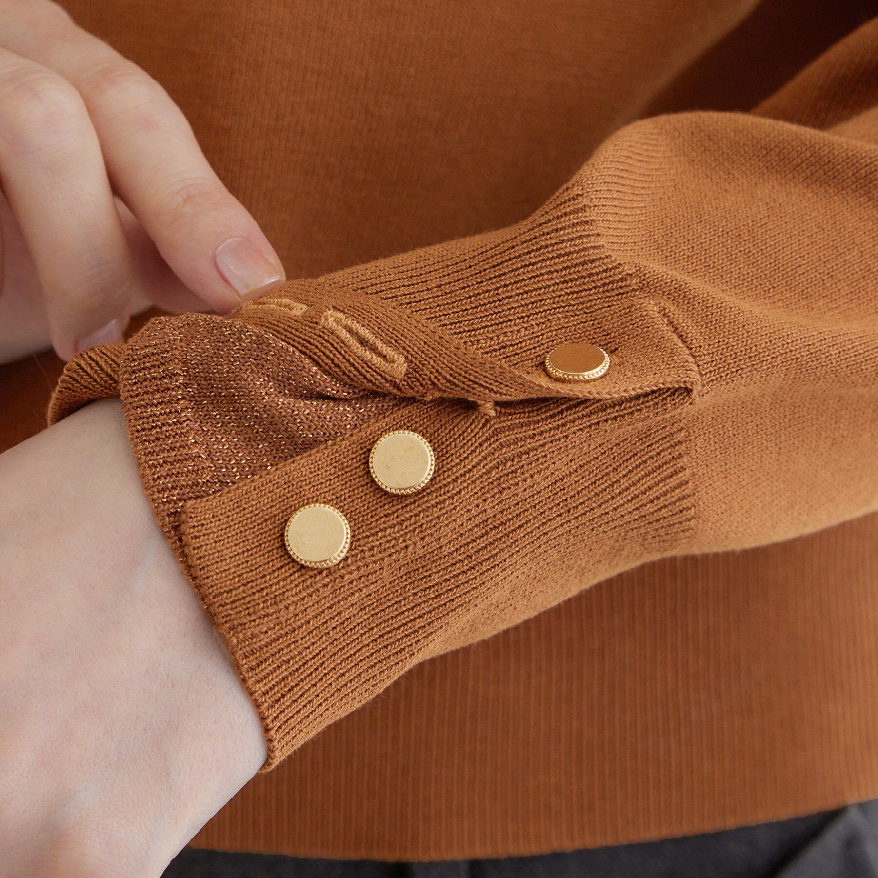 grove「ON/OFF毎日使える！袖口ボタンドロップショルダーニット」|ニット・セーター|