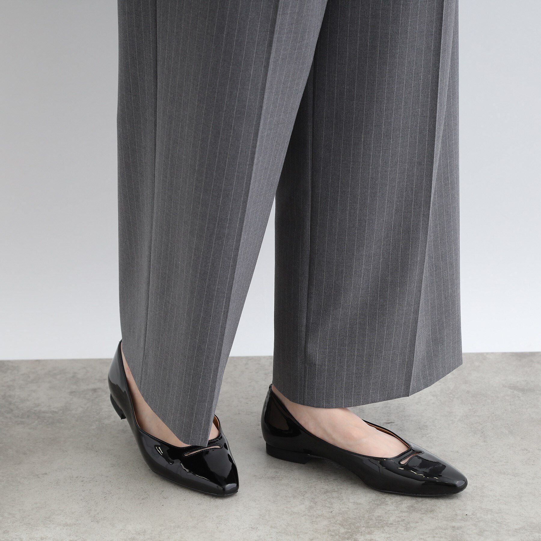 INDIVI「【合皮】エナメルフラットパンプス」|その他|