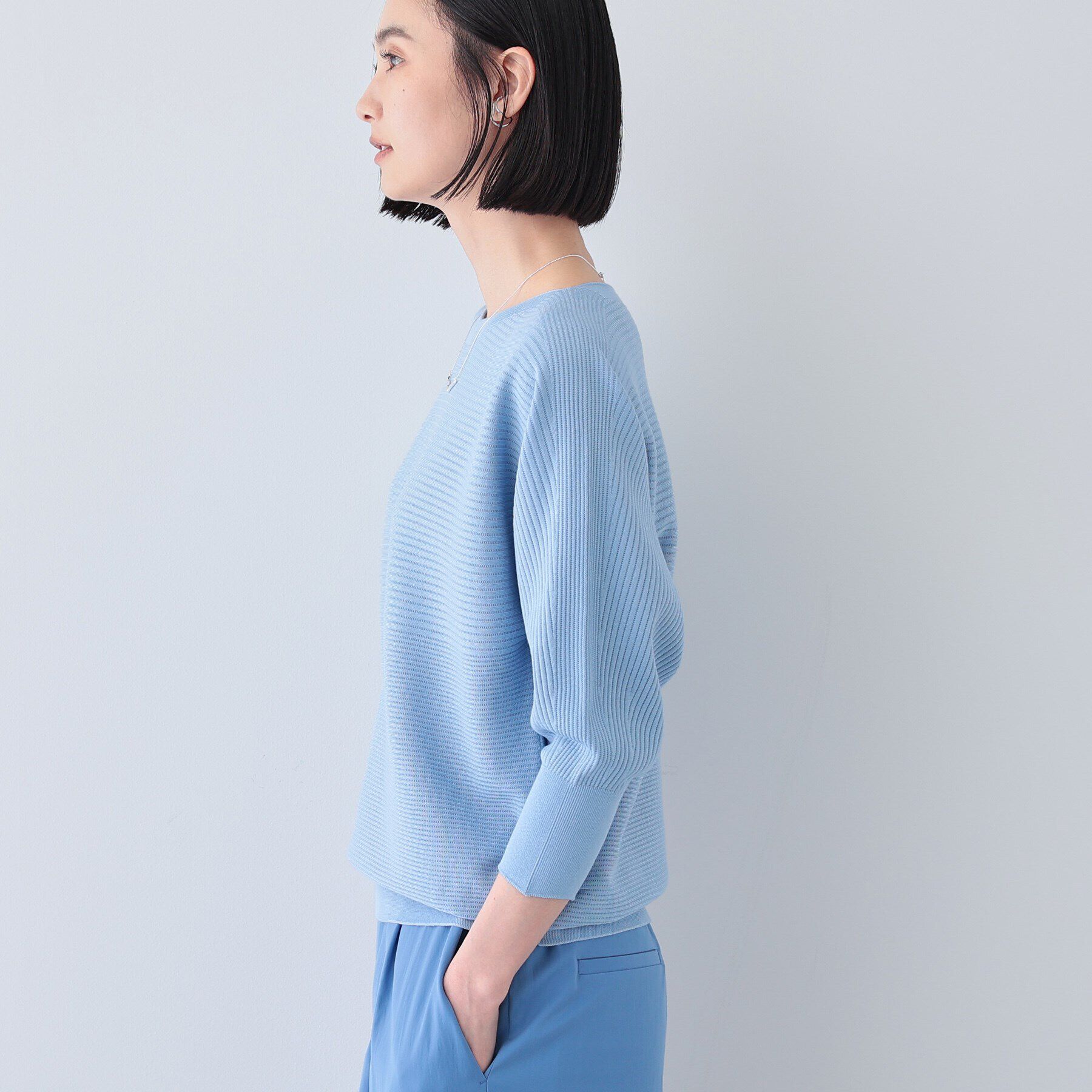 INDIVI「【洗える／無縫製】美シルエット ドルマンスリーブニット」|ニット・セーター|