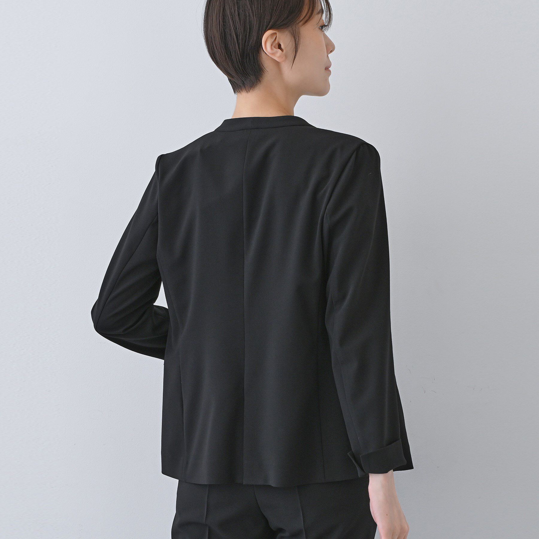 INDIVI「【洗える／夏スーツ】ミニ千鳥柄ノーカラージャケット」|ノーカラージャケット|