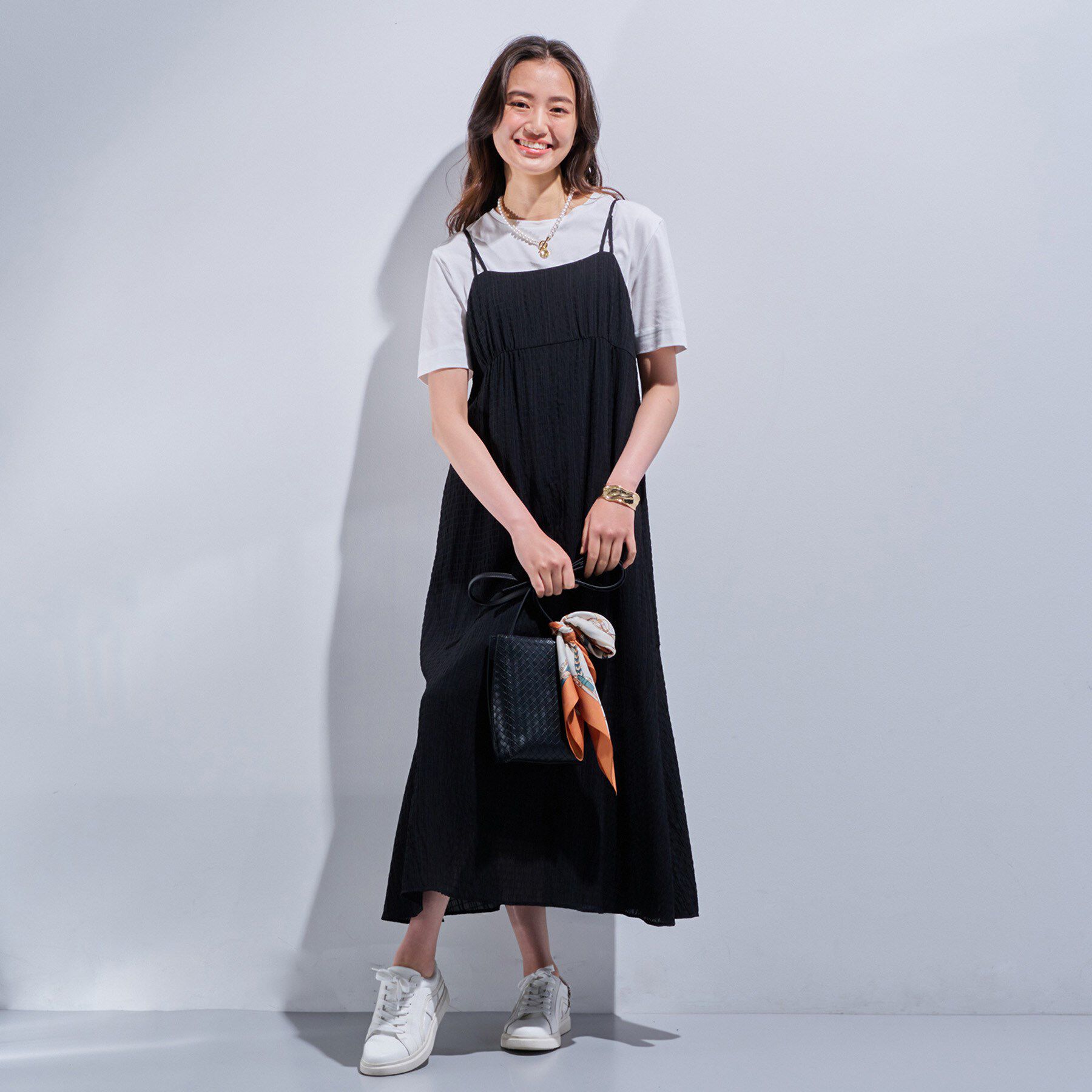 INDIVI「【洗える／凹凸素材】シャーリング調素材キャミワンピース」|ワンピース|