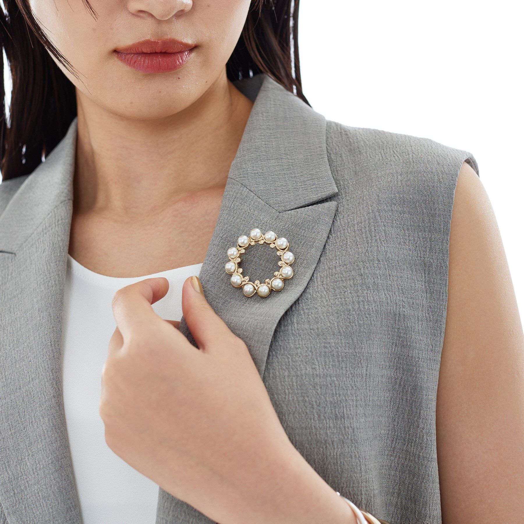 INDIVI「【セレモニー／デイリー】パール調リングブローチ」|ブローチ・コサージュ|