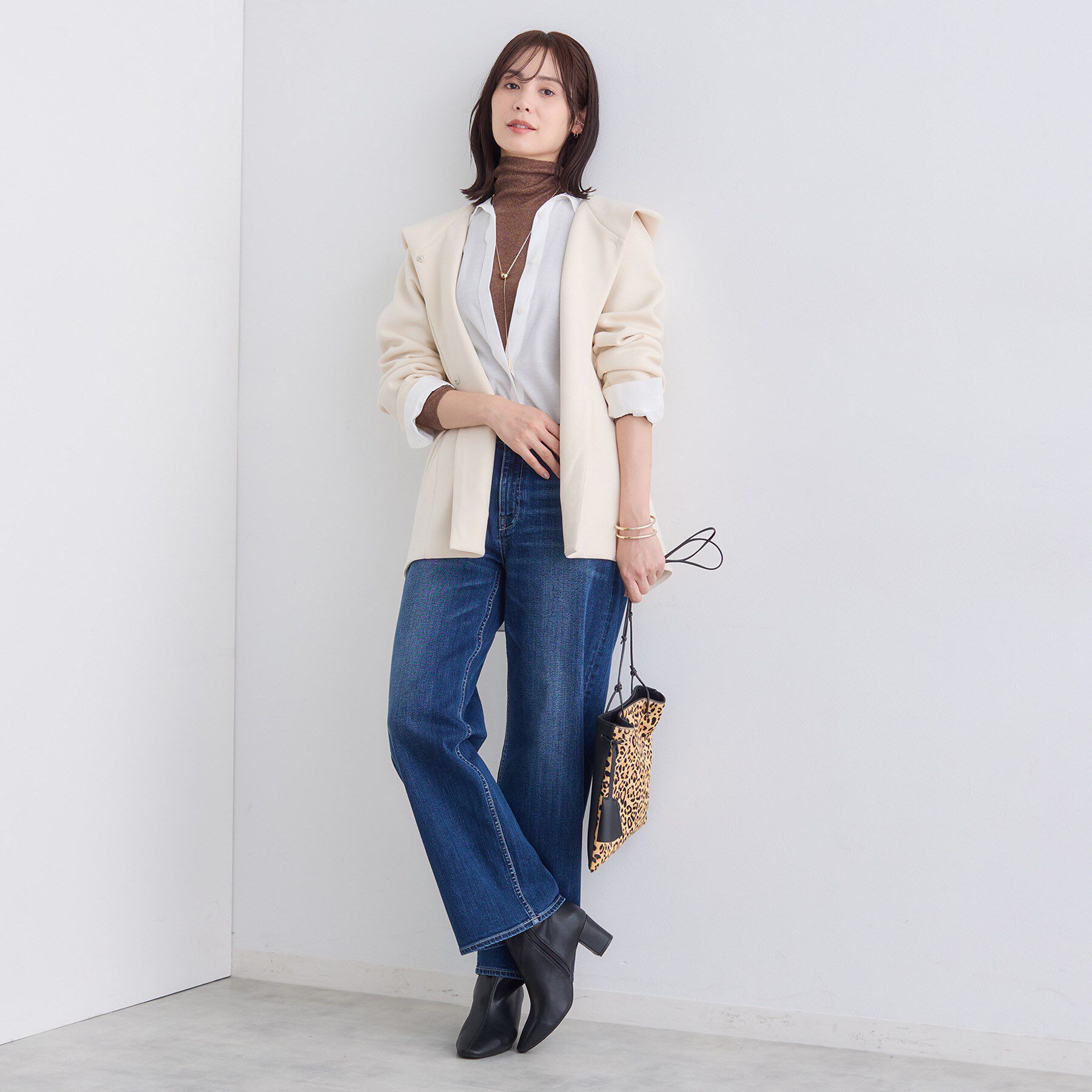 INDIVI「【軽羽織り】フーディーライトコート」|ブルゾン・スタジャン|