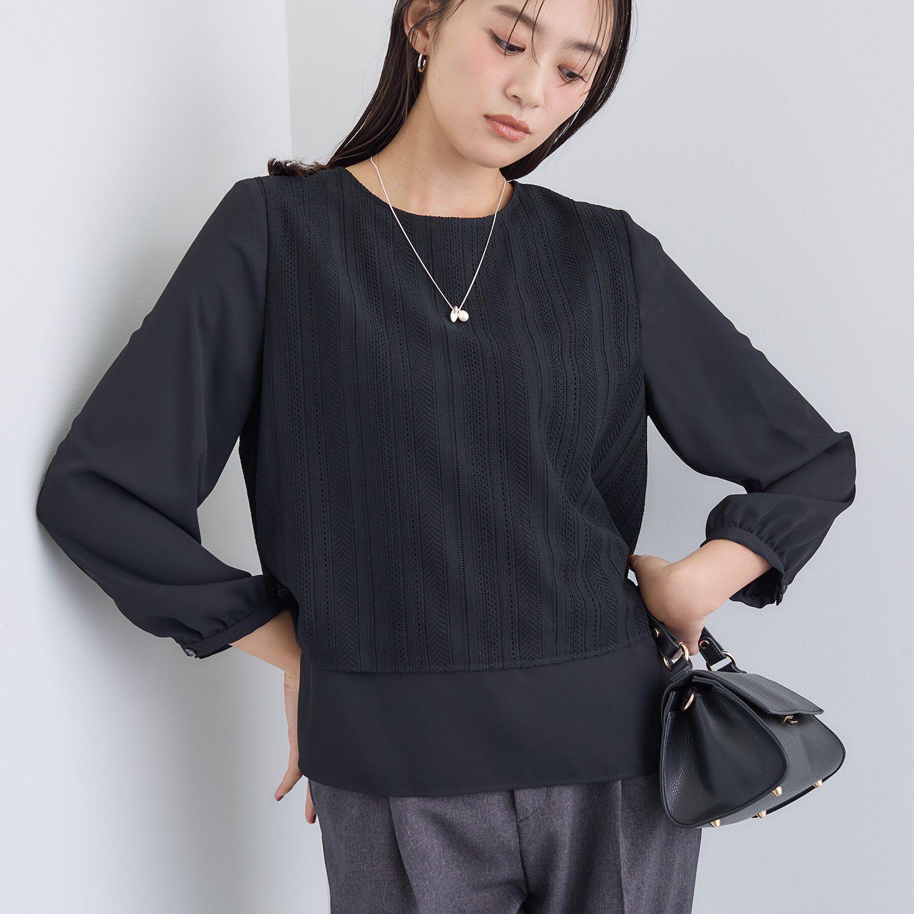 INDIVI「【オフィス／きれいめ】2WAYレース切り替えブラウス」|シャツ・ブラウス|ブラック(019)