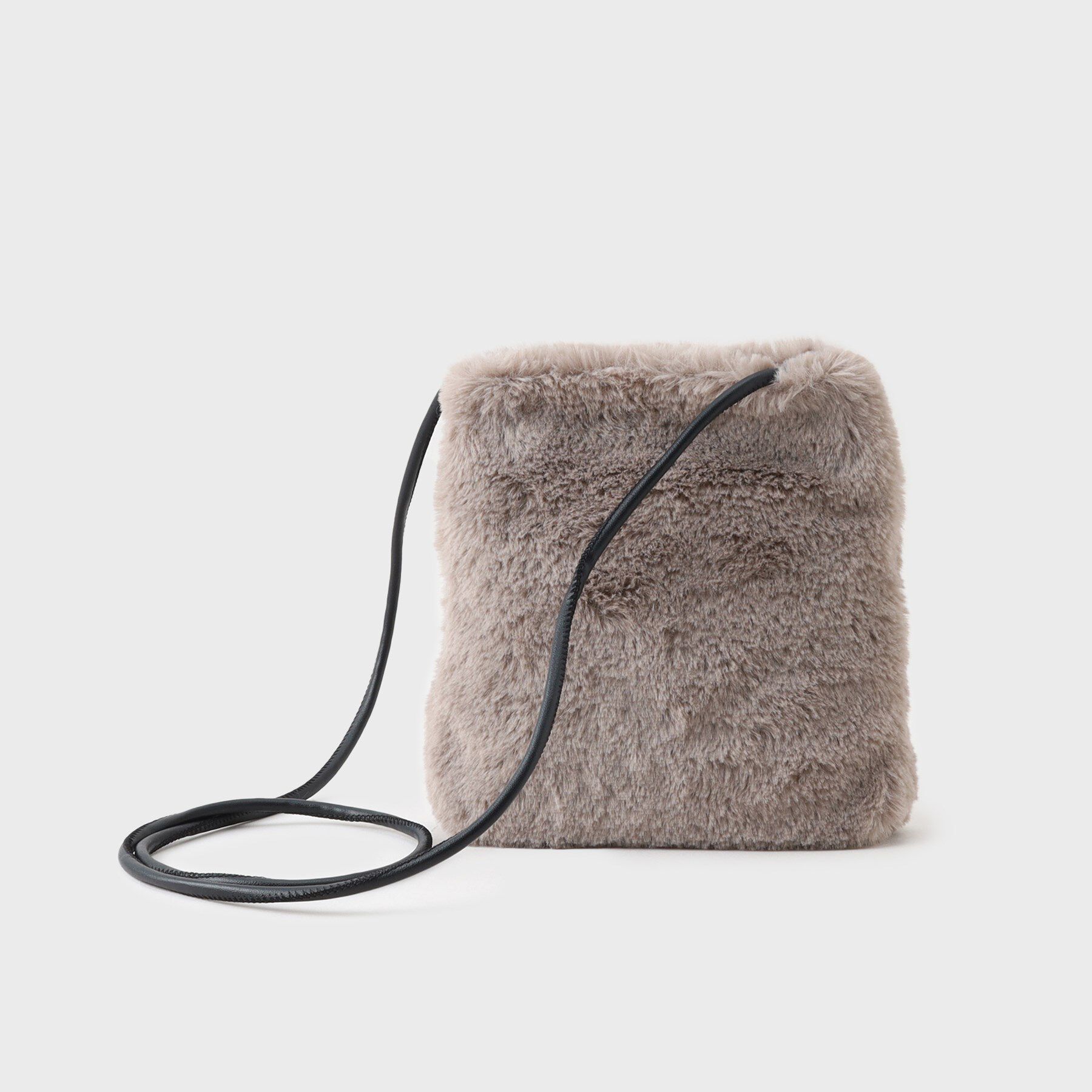 GALLEST「フェイクファーポシェット」|ショルダー・メッセンジャー|