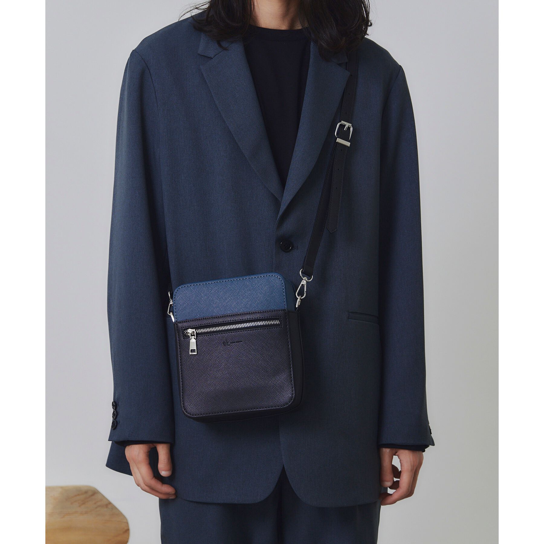 tk.TAKEO KIKUCHI「バイカラースクエアボックスショルダーバッグ」|ショルダー・メッセンジャー|ﾌﾞﾗｯｸ(419)