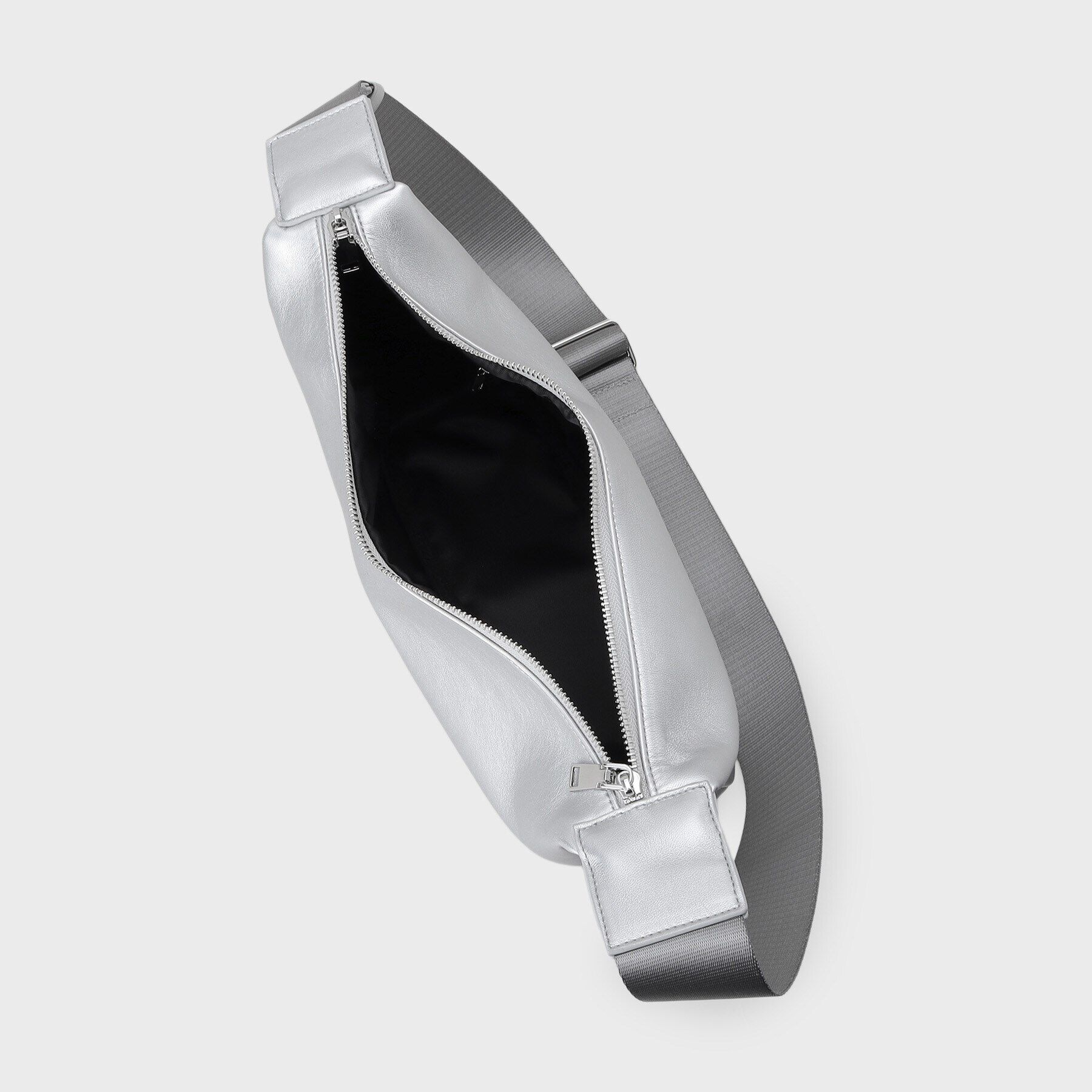 tk.TAKEO KIKUCHI「ミニラウンドショルダー」|ショルダー・メッセンジャー|