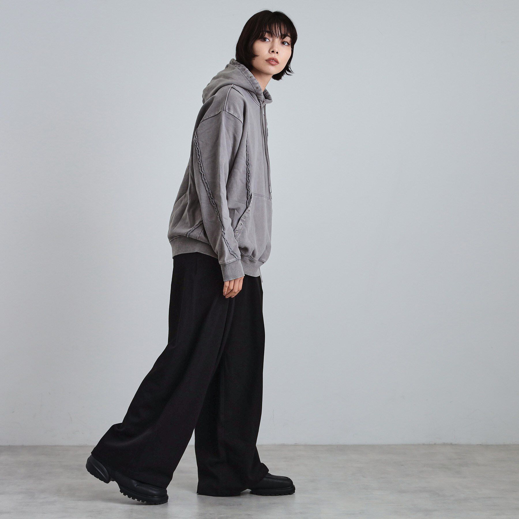 tk.TAKEO KIKUCHI「【スーパーワイドバギースラックスパンツ」|その他|