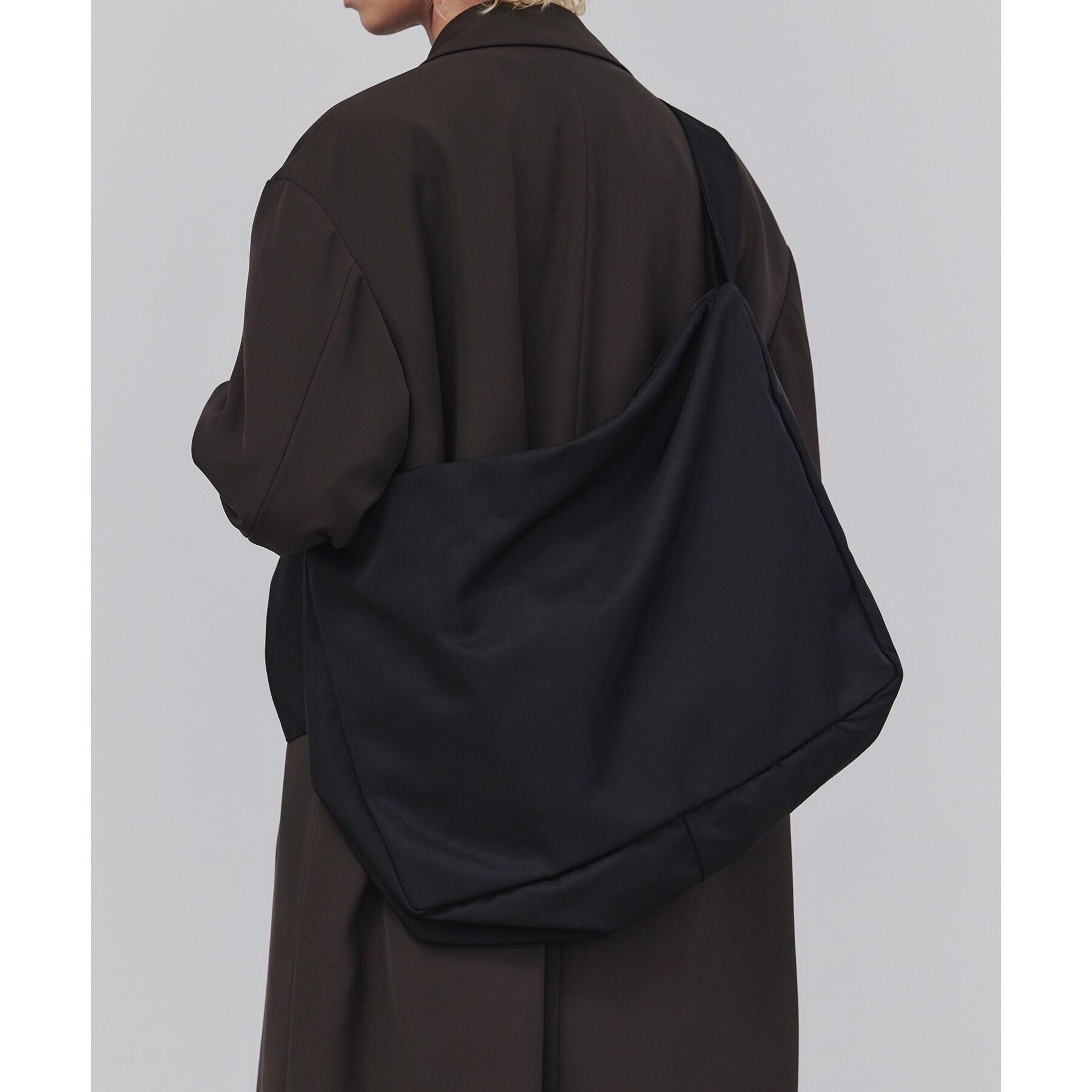 tk.TAKEO KIKUCHI「ルーズビッグショルダーバッグ／たすき掛け／ビッグ／A3サイズ収納可能」|ショルダー・メッセンジャー|