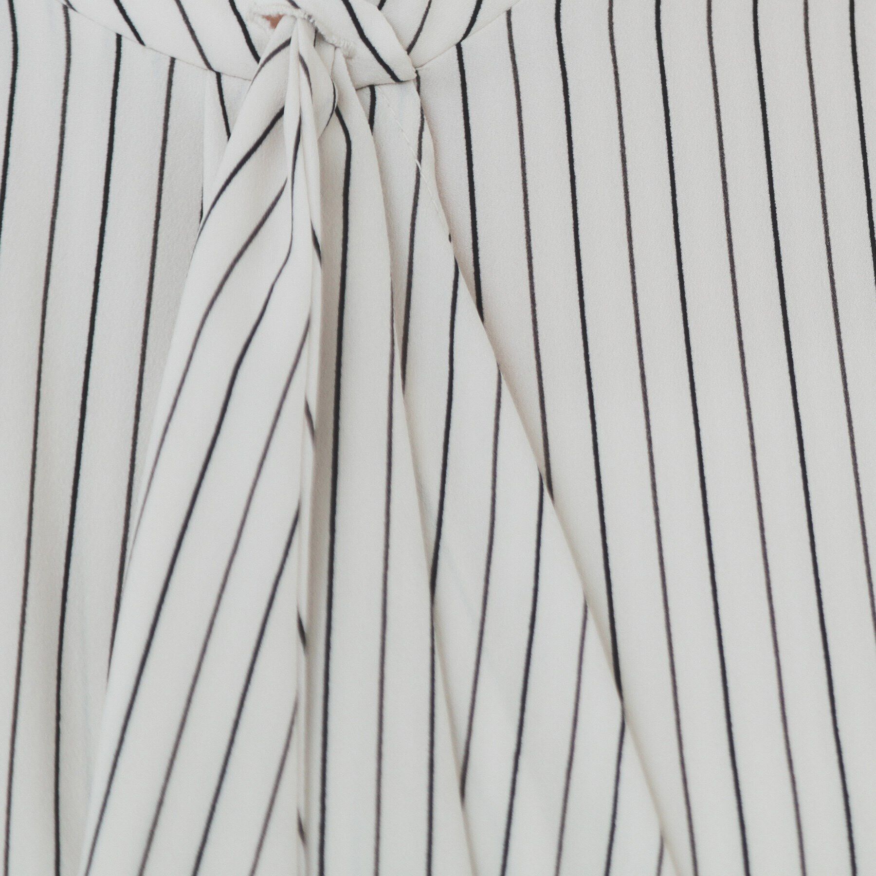 index「《美人百花掲載》アシンメトリーボウタイブラウス【洗濯機洗い可/防シワ】」|シャツ・ブラウス|