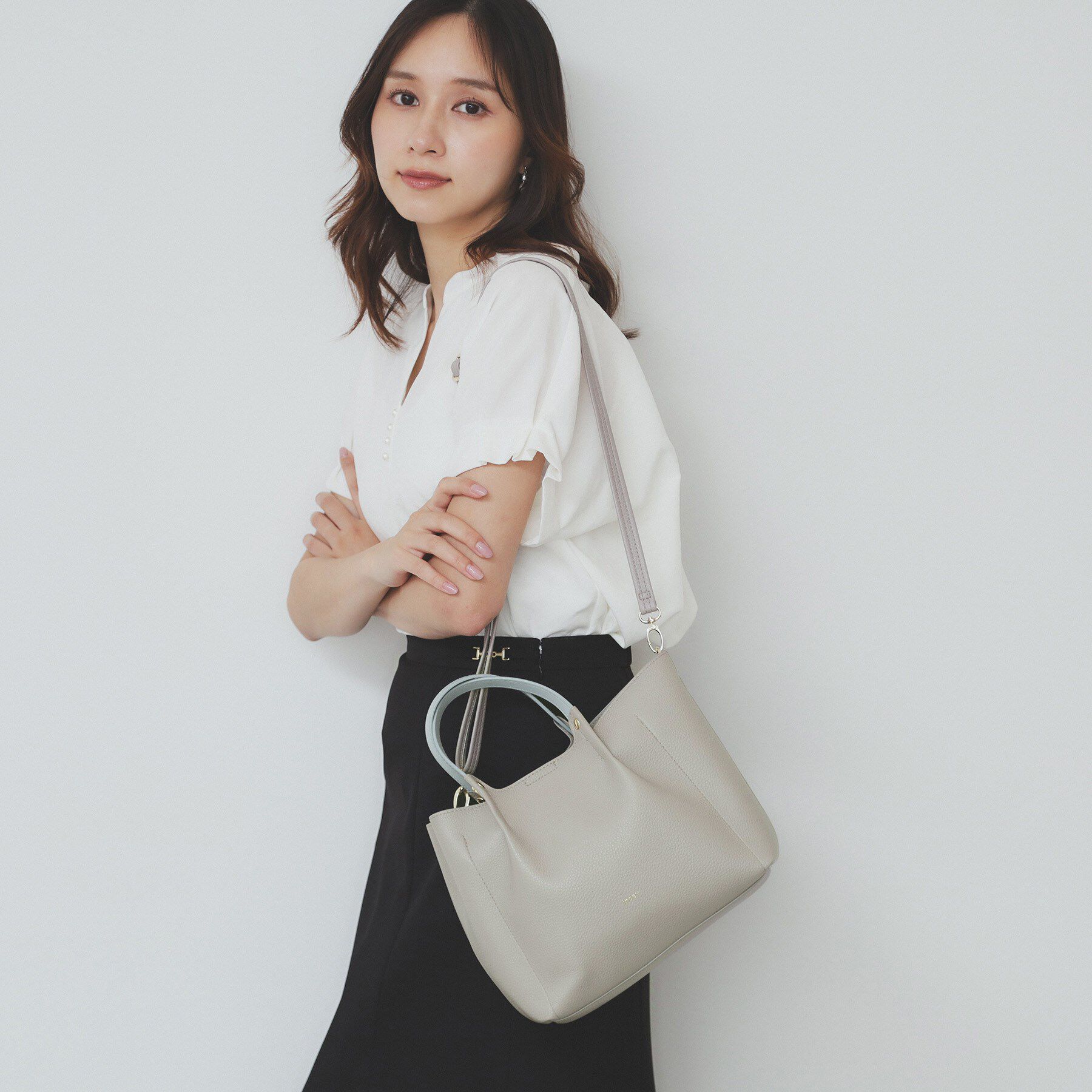 index「【軽量合皮】2WAYミドルサイズトートバッグ」|トートバッグ|